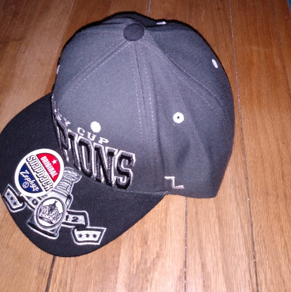 2012 LA Kings Stanley Cup Snapback Zephyr - Picture 2 of 2